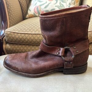 Frye Phillip Harness Short Boot Brown Women’s 10